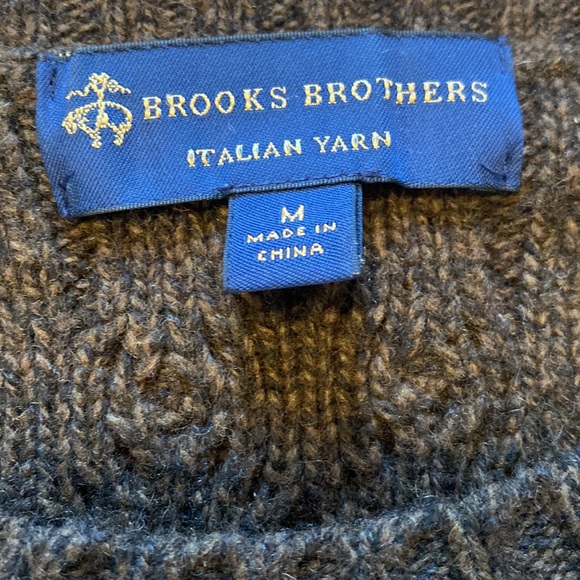 Men’s BROOKS BROTHERS Sweater -Made with ITALIAN YARN. - Picture 3 of 3